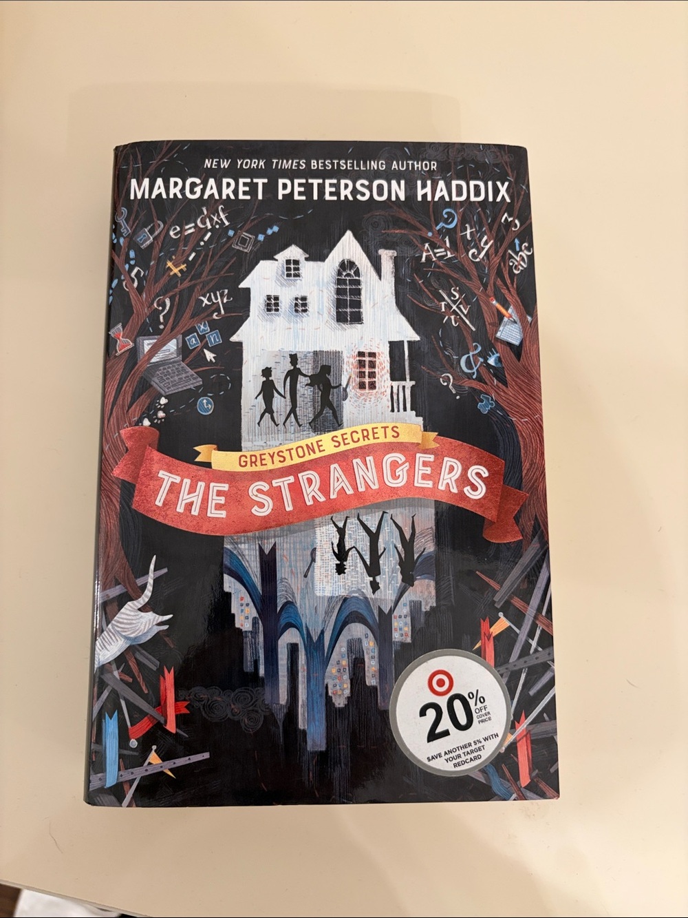 Margaret Peterson Haddix - The Strangers (Red & Black Cover)